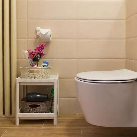 Artsy Studio-cismigiu Park Apartment *