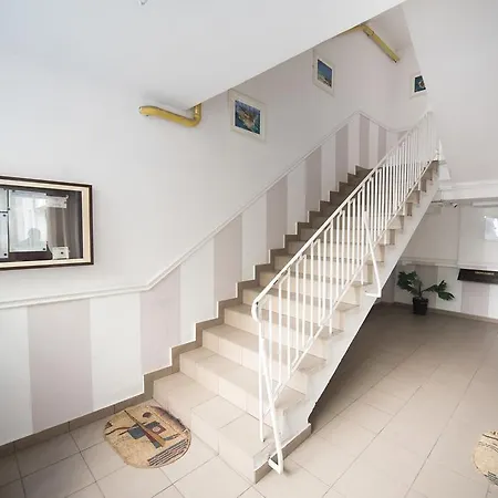 Apartment Artsy Studio-cismigiu Park *